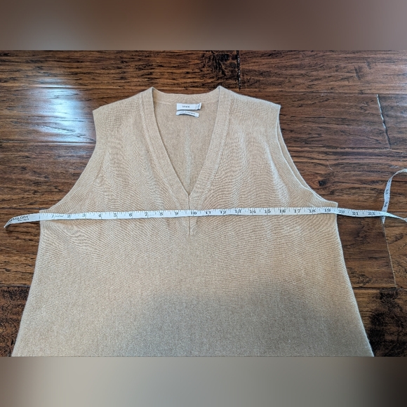 Vince 100% Cashmere Sleeveless Sweater Top Size Large - Picture 6 of 8
